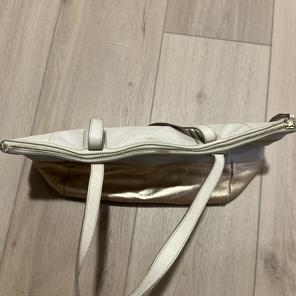 Fossil Off White Leather Rose Gold Handbag Purse Over the Shoulder Bag Zip Close - Picture 11 of 13